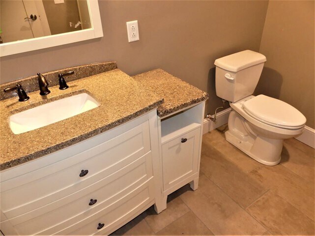 Building Photo - 65 Vandalia St