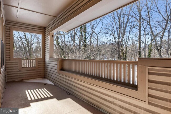 Building Photo - 321 Tavistock Rd