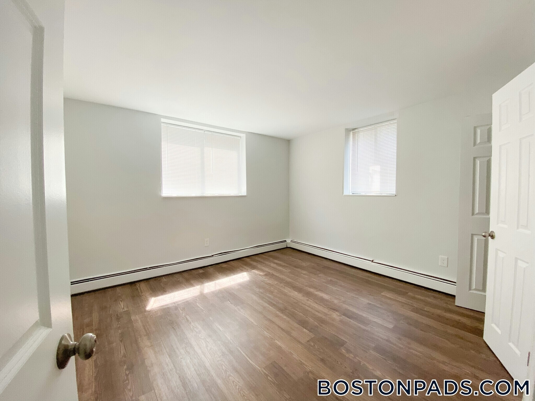 Building Photo - 253 Hyde Park Ave