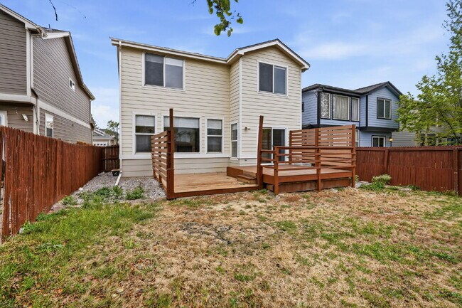 Building Photo - Welcome to this well-maintained 4-bedroom home in the heart of Thornton!