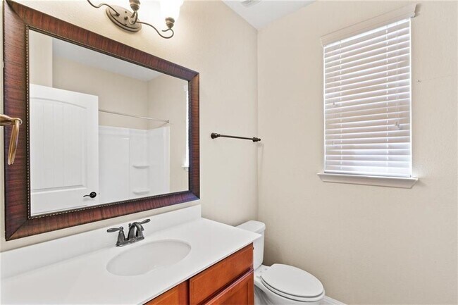 Building Photo - 215 Methodius Dr