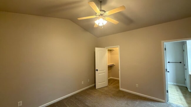 Building Photo - Great Condo in Greeley