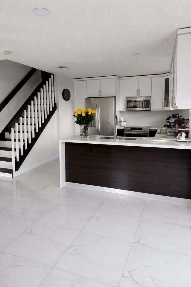 Building Photo - 15861 SW 70th Terrace