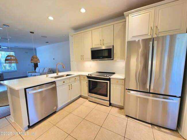 Building Photo - 1036 Saltwater Cir