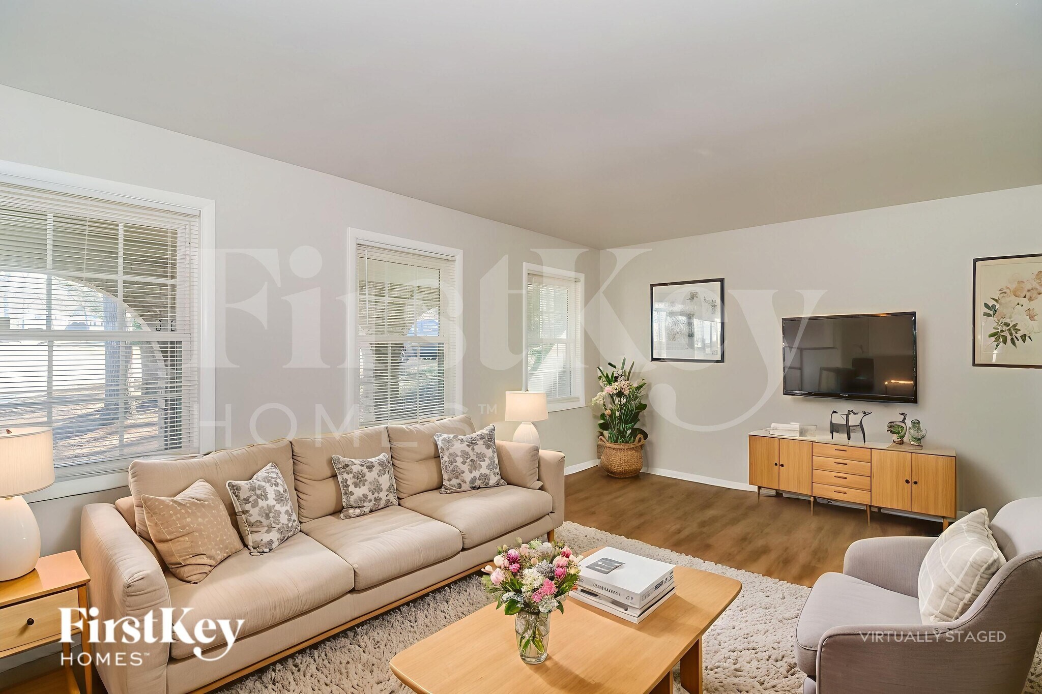 Building Photo - 2364 Tiffany Cir