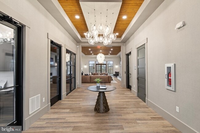 Building Photo - 2315 Hadley Blvd