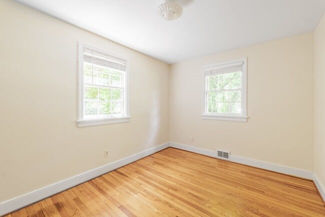 Building Photo - Great Home in the Near West End for Rent