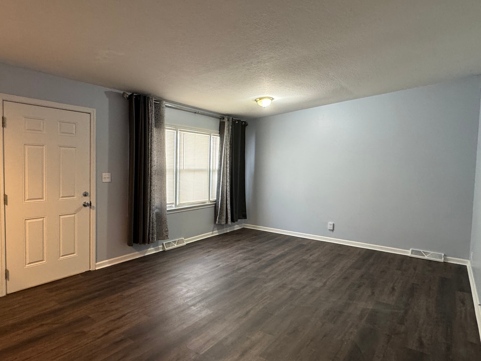 Building Photo - 3812 Mississippi Ave