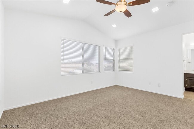 Building Photo - 7600 Beverly Hills Dr