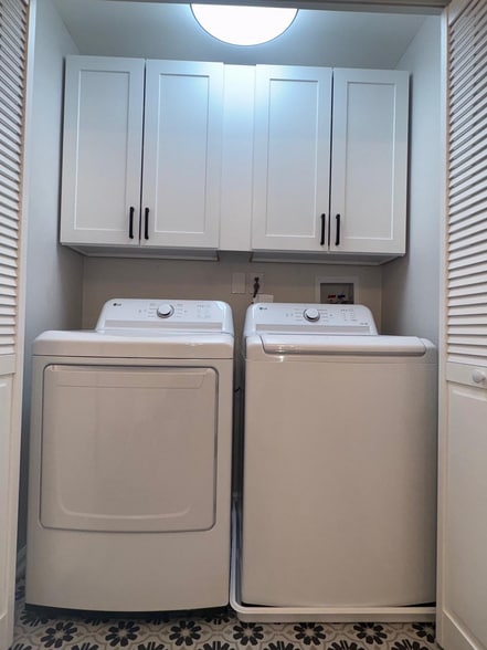 Building Photo - 7 Chapel Hill Rd