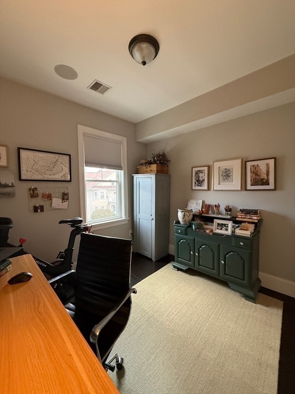 Building Photo - 332 Ashmont St