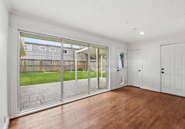 Building Photo - 2019 Brimberry St