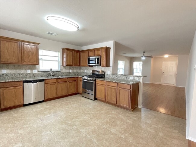 Building Photo - 9030 Canton Park Ln