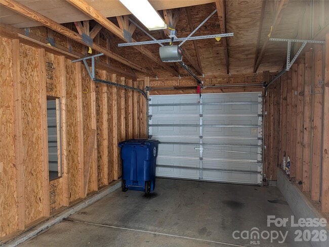 Building Photo - 174 Singleton Rd