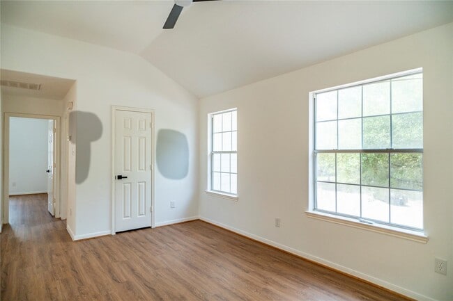 Building Photo - 16327 Woma Ct