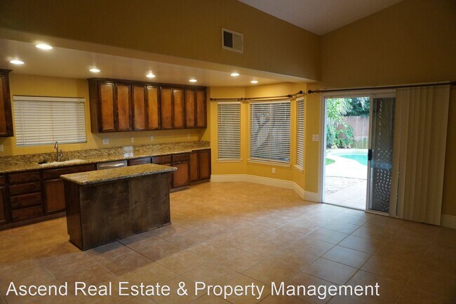 Building Photo - 4 br, 2 bath House - 10405 Heather Valley Dr.