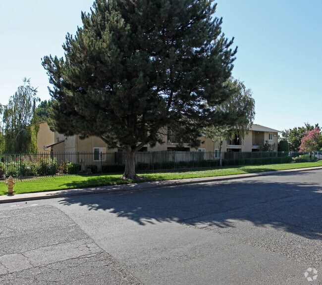 Countrywood Apartment Community 59225946 Lowe Ave Marysville CA
