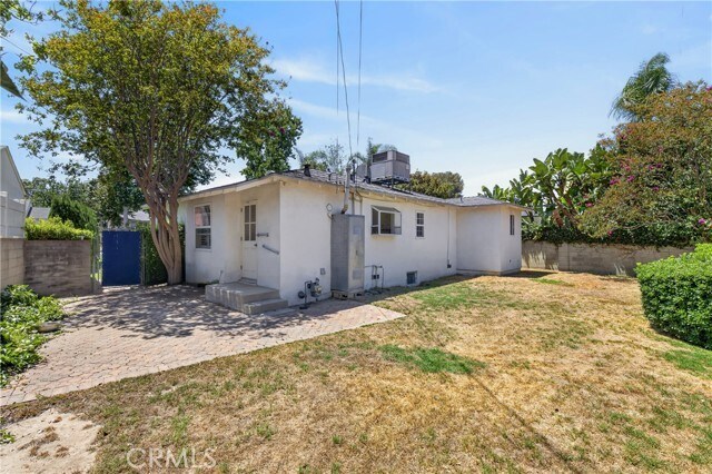 Building Photo - 736 Evergreen St