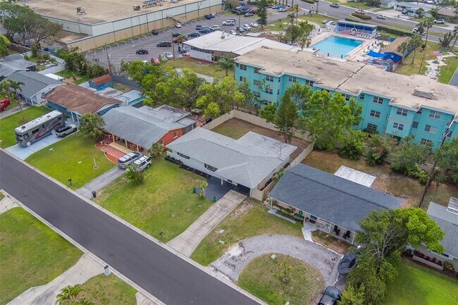 Building Photo - 11424 79th Ave