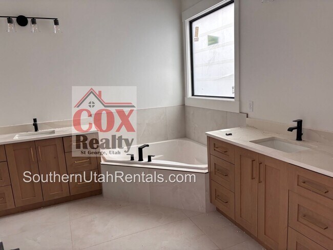 Building Photo - Ultimate Brand New Dream House - 6 bed | C...