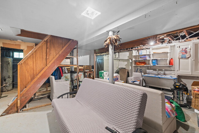 Building Photo - 43 Camp Ave