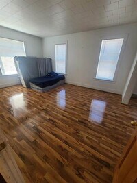 Building Photo - 1372 Merryman St