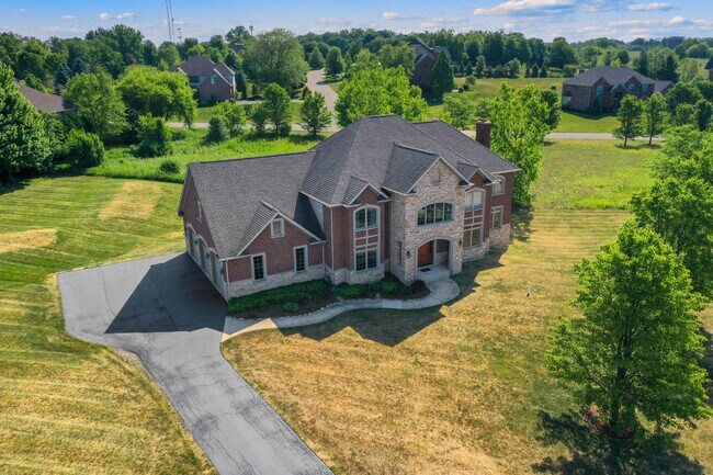 Building Photo - 126 Governors Ct