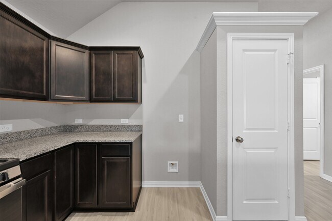 Building Photo - 14367 N Summerchase Cir