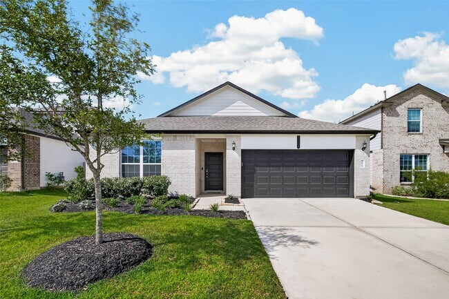 Building Photo - 3013 Chestnut Ln