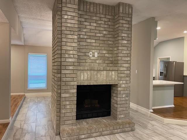 Building Photo - 2215 Mill Creek Dr