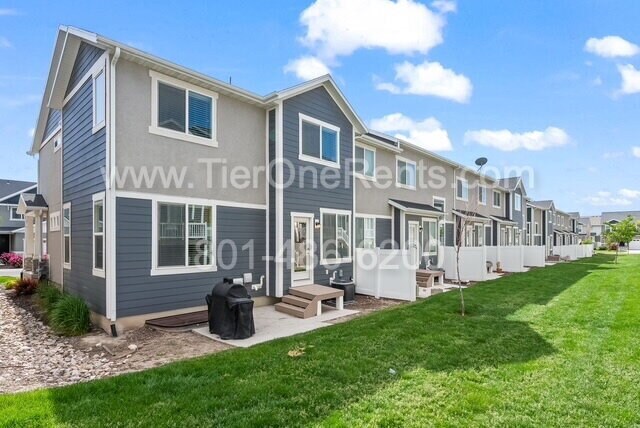 Building Photo - NO DEPOSIT option available for qualified ...