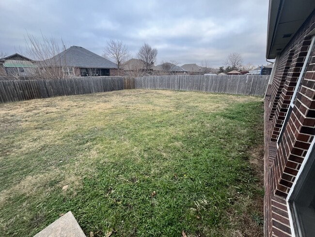 Building Photo - 2321 SW 94th St