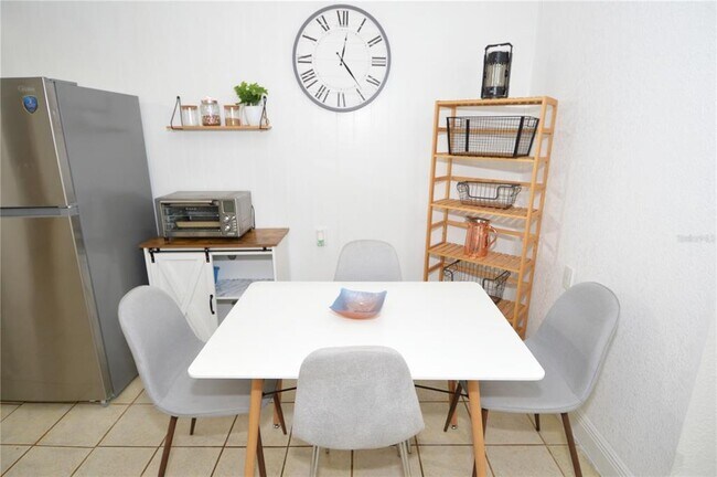 Building Photo - 156 146th Ave