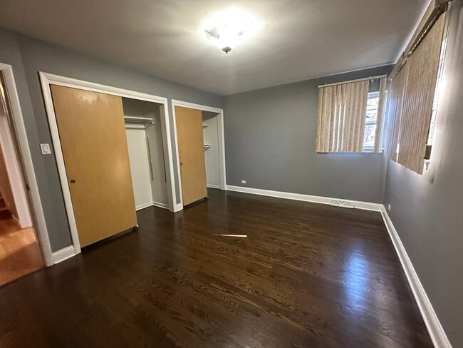 Building Photo - 3929 Jarvis Ave