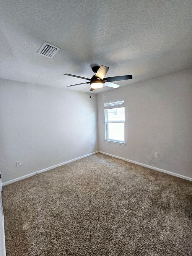 Building Photo - Spacious Modern Home w/Great Community Amenities! *1/2 OFF Security Deposit for A-D Military!*