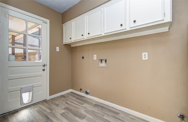 Building Photo - 4903 Charade Dr