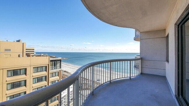 Building Photo - 3101 Boardwalk