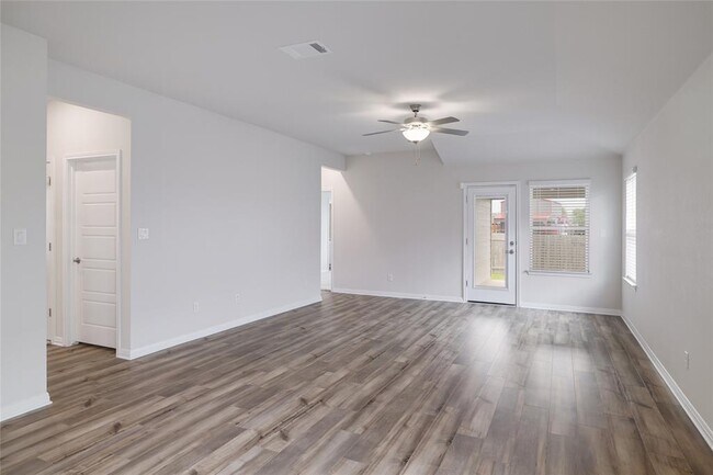 Building Photo - 2973 Mill Run Bnd