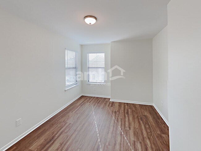 Building Photo - 18226 Amalfi Coast Dr