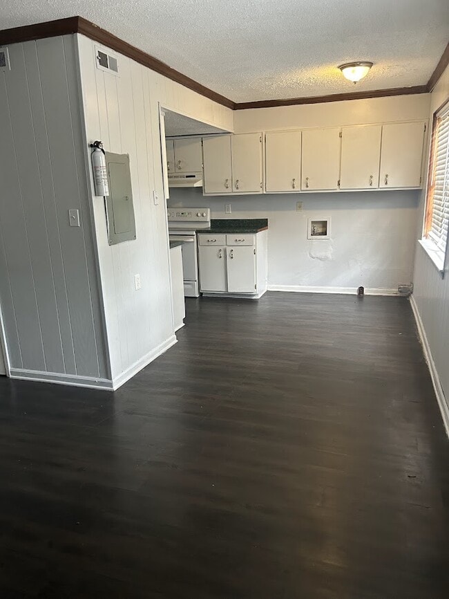 Building Photo - 6354 Shannon Pkwy