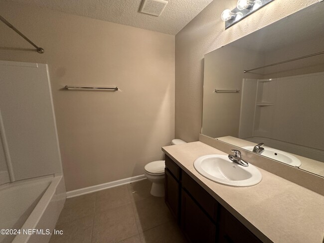 Building Photo - 7062 Snowy Canyon Dr