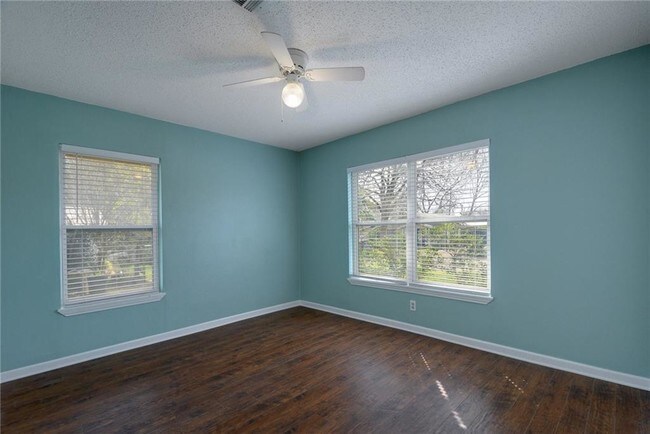 Building Photo - 1510 Northridge Dr