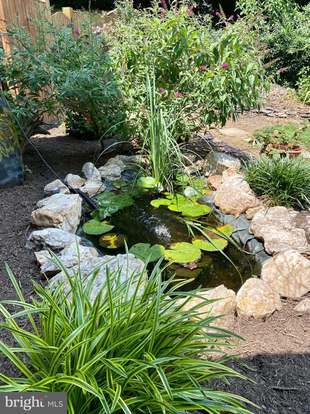 Building Photo - 5200 Southampton Dr