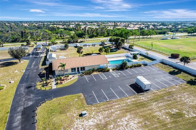 Building Photo - 6699 San Casa Dr