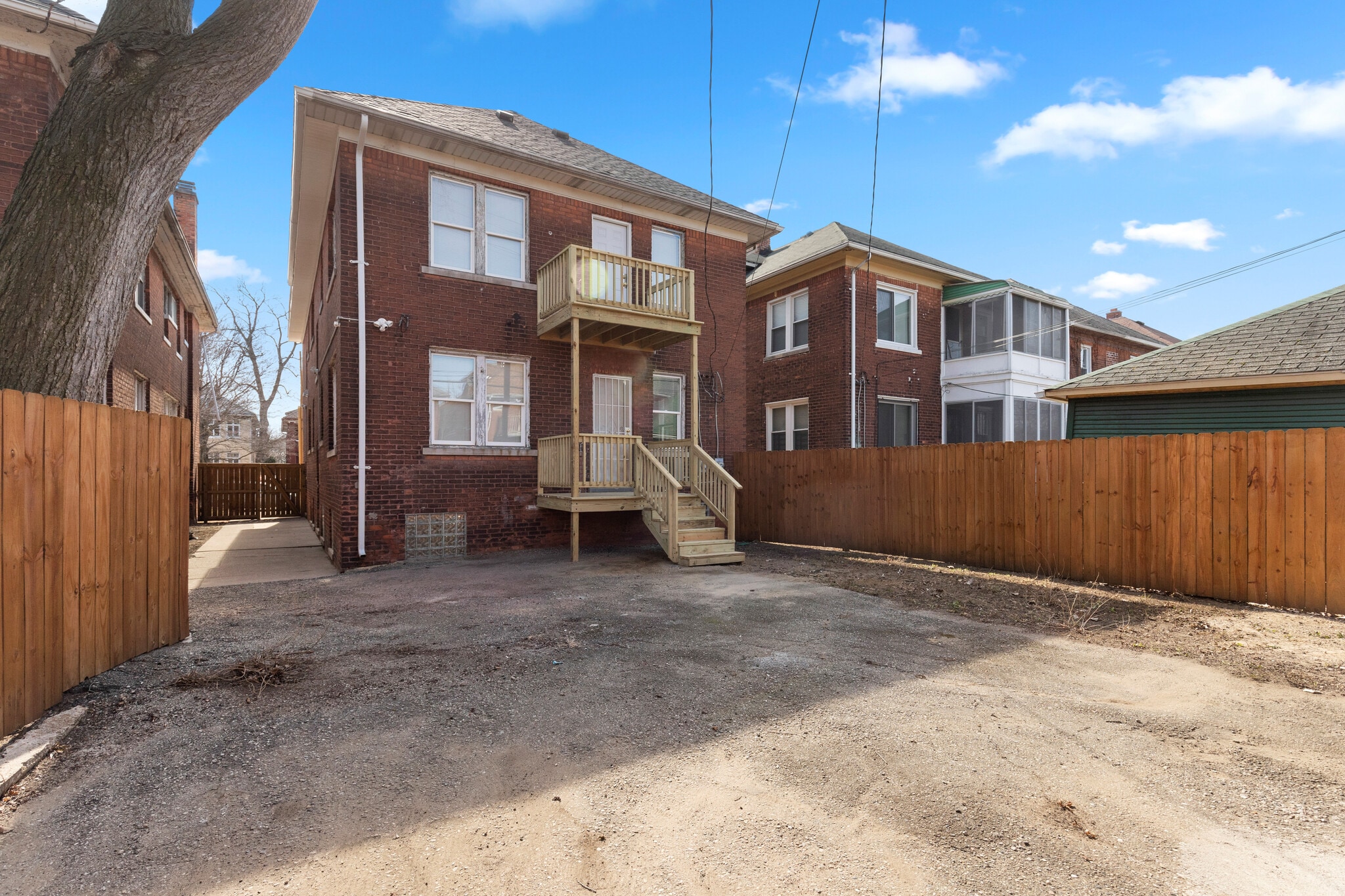 Building Photo - 2986 Cortland St