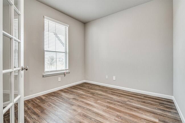 Building Photo - 5239 Amistad Dr