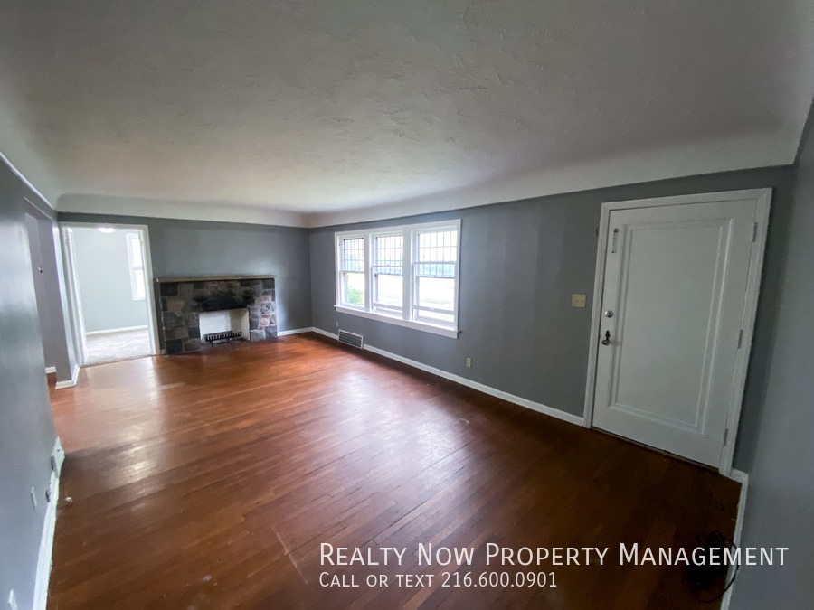 Building Photo - 1504 Sherbrook Rd