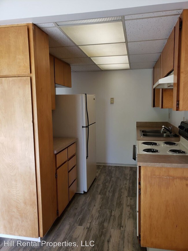 Building Photo - 2 br, 1 bath Apartment - 201 W Taylor Ave.