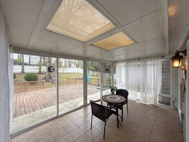 Building Photo - T.R. Lawing Realty Property