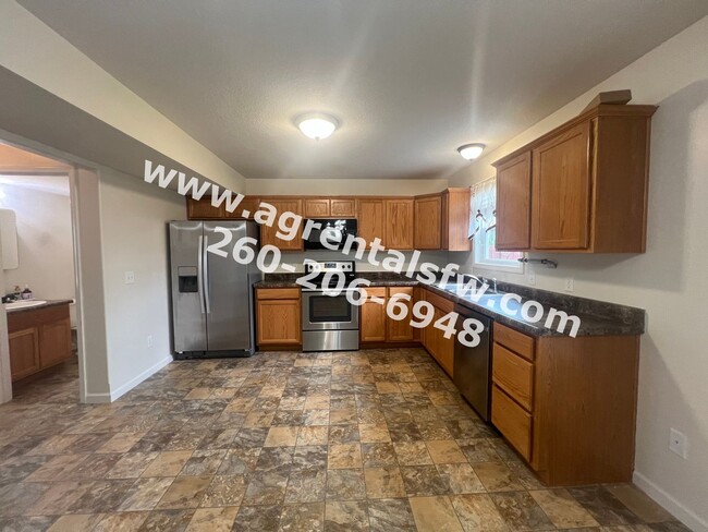 Building Photo - 4 Bedroom House - $400 off First Months rent